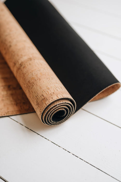 A Yoga mat of natural latex rubber, topped with soft and sustainable Portuguese cork