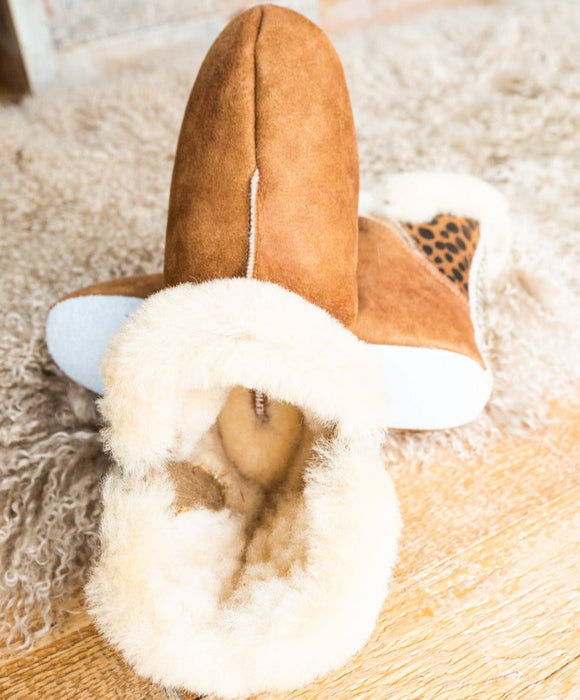 Style Mariette Soft soled slipper made from 100% sheepskin in cognac colour for women 